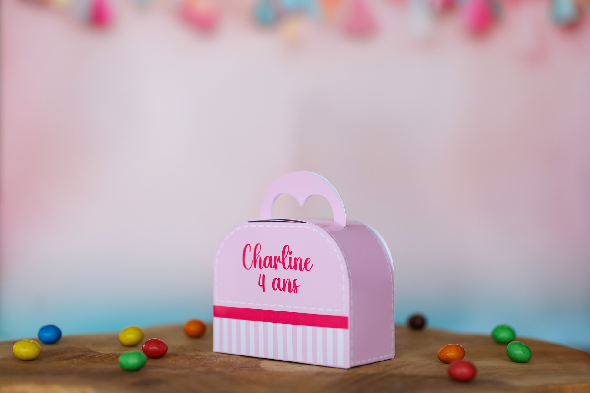 Mini boîte mini valise personnalisée Hello Kitty Melimeliparty