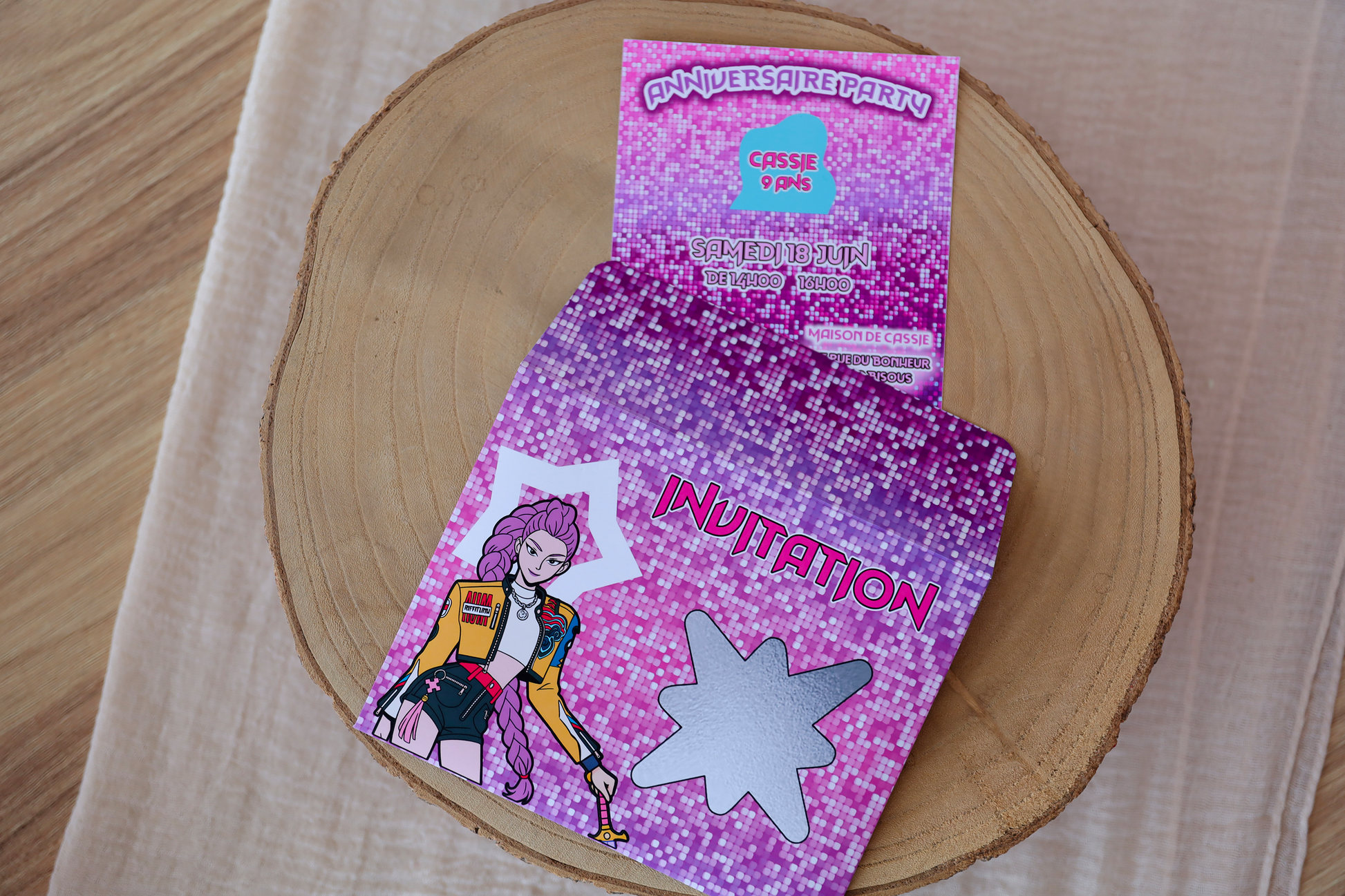 Enveloppe assortie anniversaire K-pop Melimeliparty