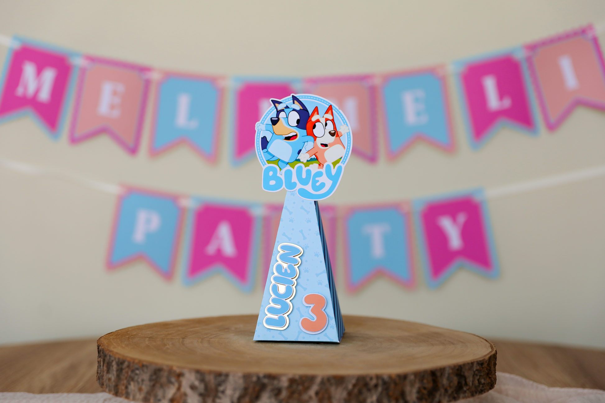 Mini boîte triangle personnalisée Bluey Melimeliparty